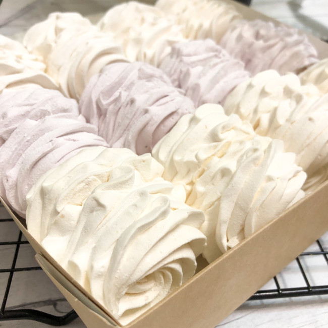 Набор зефира ручной работы "Ассорти", 12 шт 