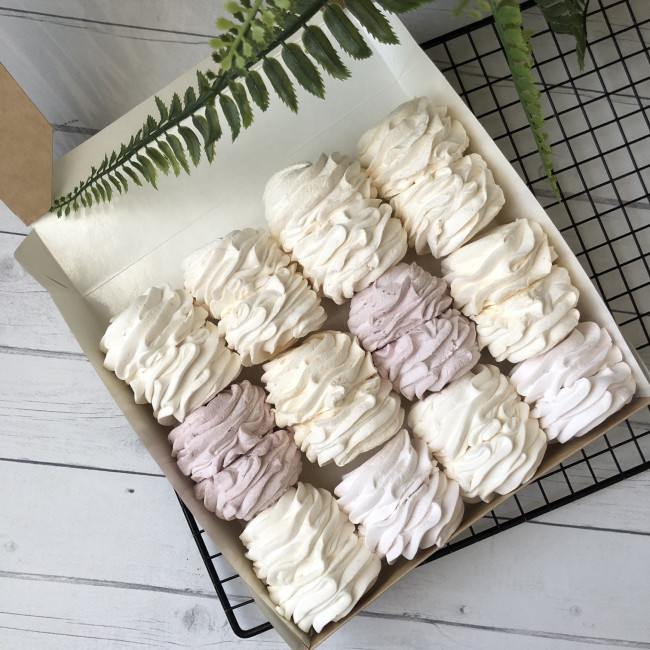 Набор зефира ручной работы "Тотальное ассорти", 12 шт   