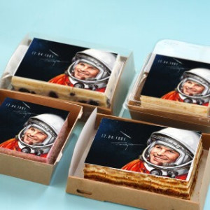 Торт-открытка "Гагарин"