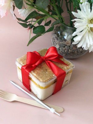 Бенто-торт в боксе Манго-Маракуйя