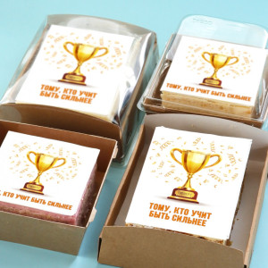 Торт-открытка "Кубок тренеру"