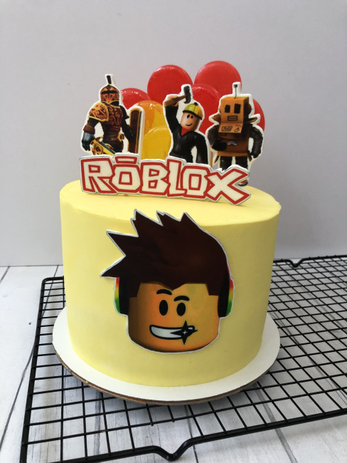 Торт «Roblox»