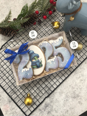 Набор имбирных пряников "2025", синий