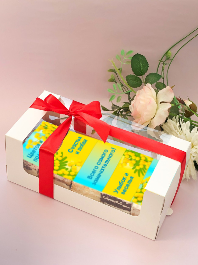 Набор пирожных для женщин на 8 Марта, 5 шт