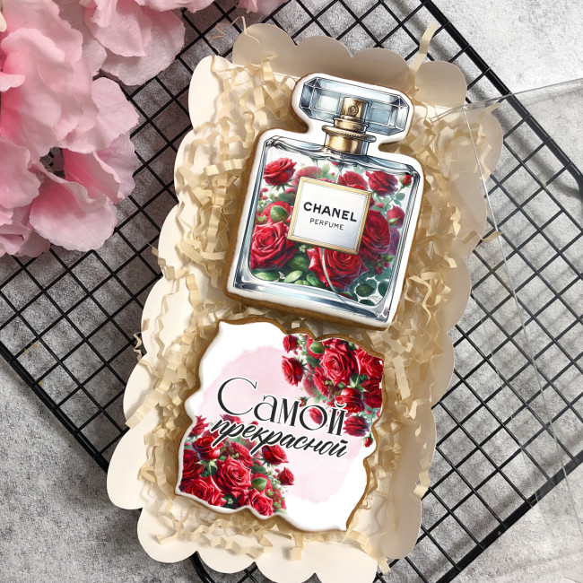 Набор имбирных пряников "Духи" (самой прекрасной)